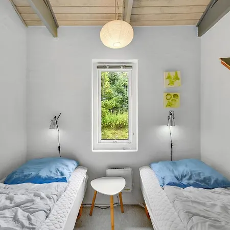 Stunning In With Kitchen Feriehus
