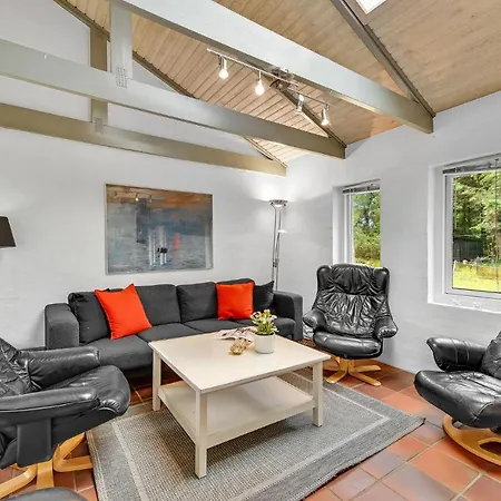 Feriehus Stunning In With Kitchen